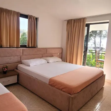 Dor' Beachfront Hotel *