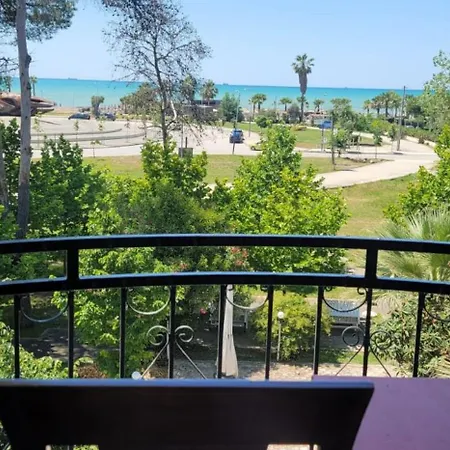 Dor' Beachfront Hotel
